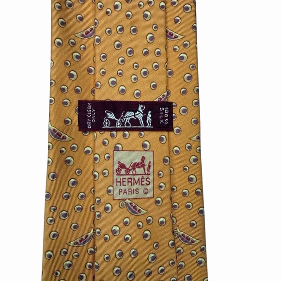 Hermes Men's Tie Pea Pods Vegetable Orange Silk 7991 EA 3.75